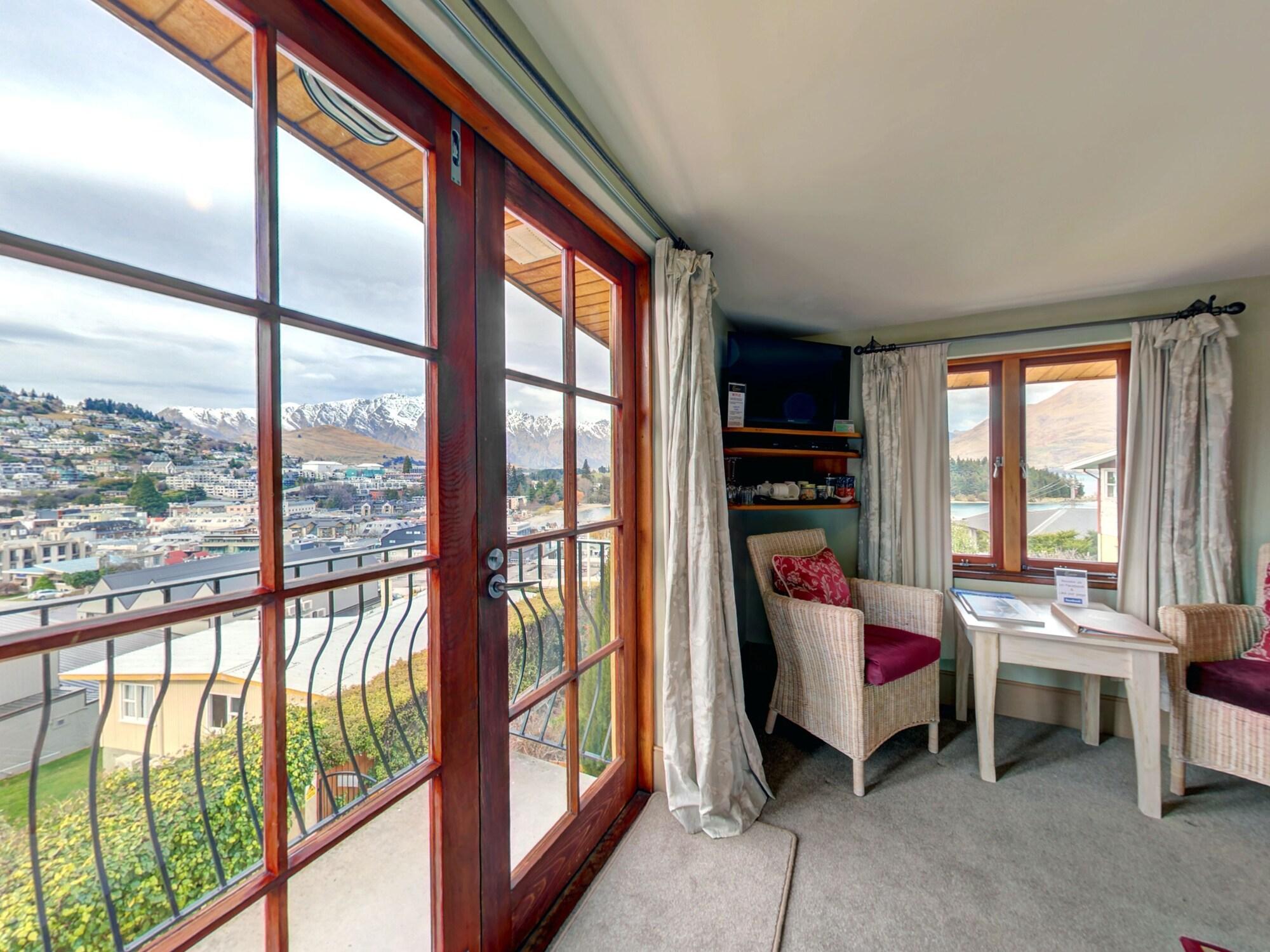 Browns Boutique Hotel Queenstown Exterior photo